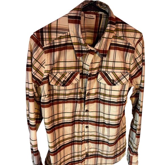 LLBean Women's Medium Flannel Perfect Condition - Picture 1 of 3